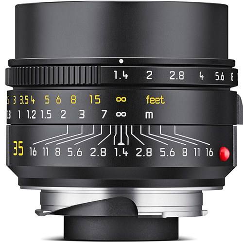 The black close-focus Summilux-M 35mm f/1.4 ASPH (11726), Leica's current 35mm flagship for the M mount.